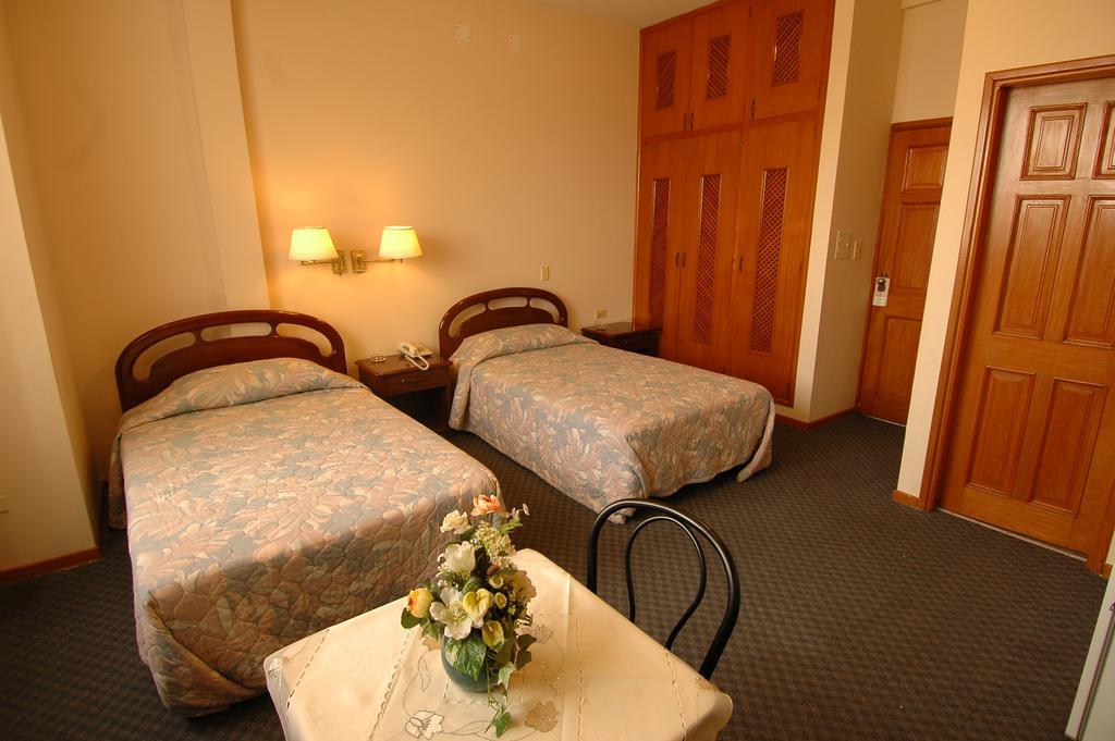Hotel Lido Santa Cruz de La Sierra Bagian luar foto